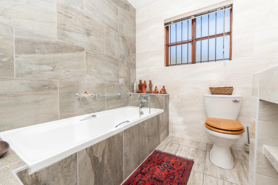 5 Bedroom Property for Sale in Long Acres Country Estate Western Cape